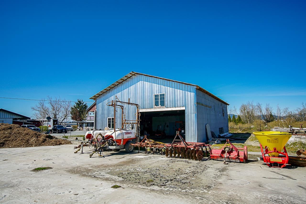 Listing Image 11