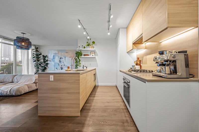 504 - 652 Whiting Way, Coquitlam, V3J 0K3 | Image 3