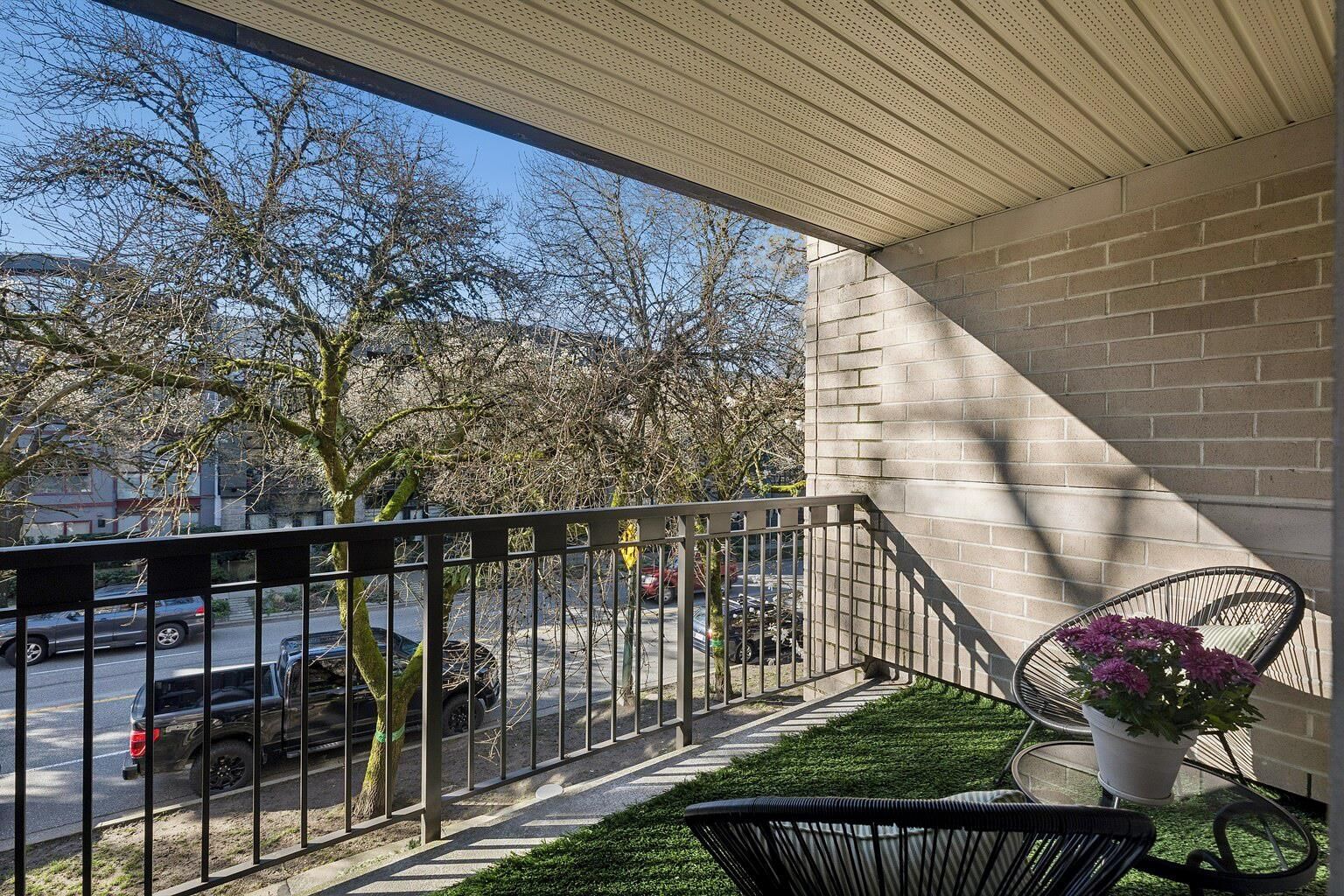 Listing Image 19