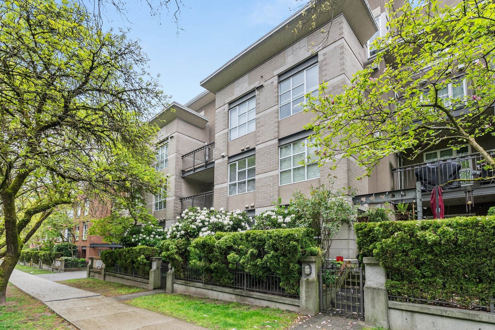 Listing Image 20