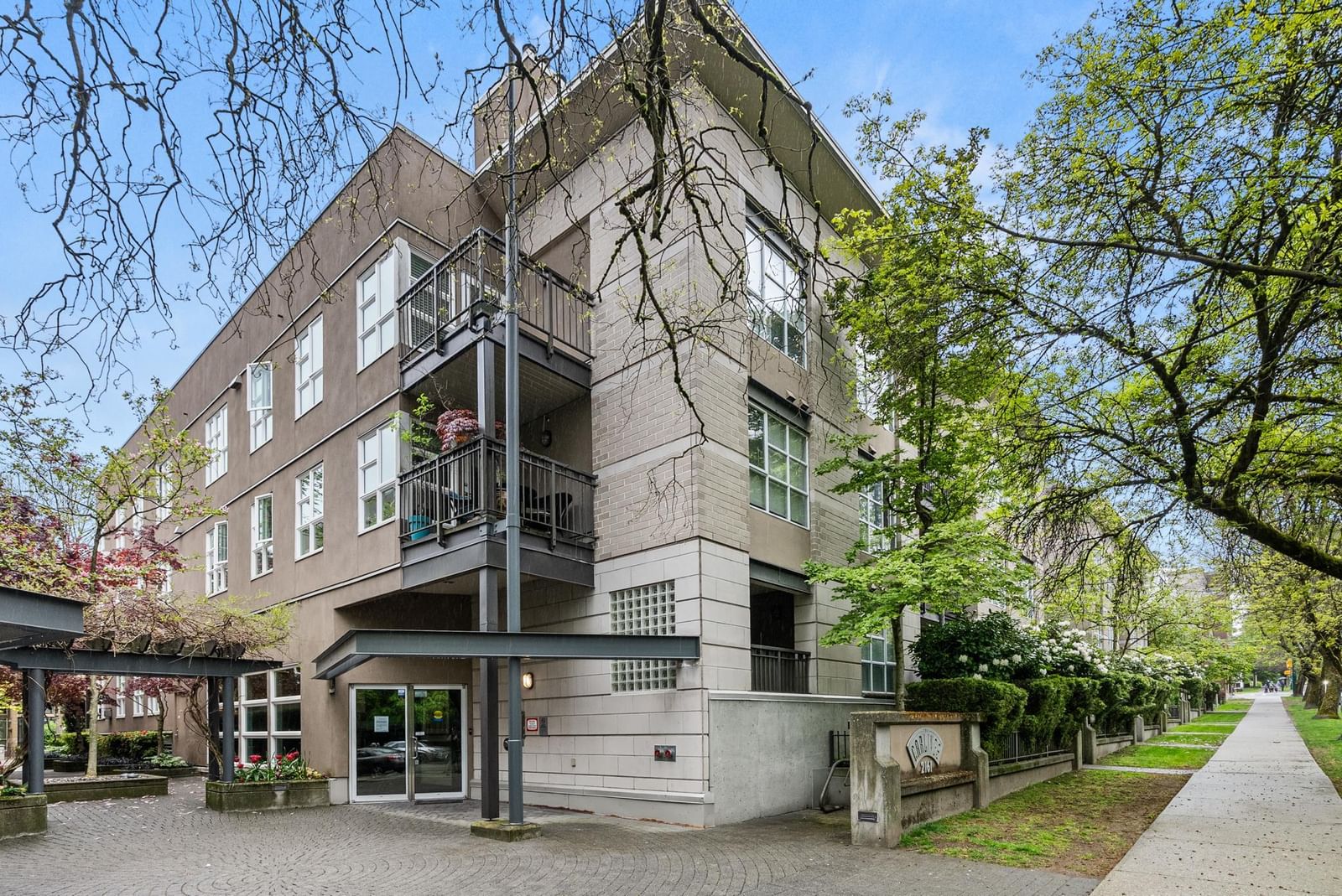 Listing Image 21