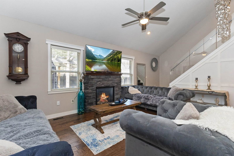 27858 Ledunne Avenue, Abbotsford, V4X 0A8 | Image 2