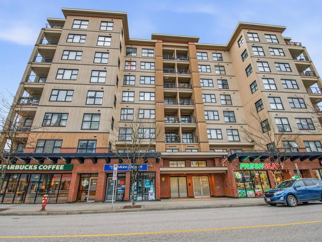 403 - 415 Columbia Street E