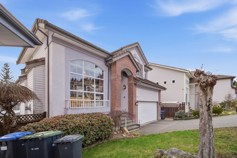 30 Linden Court, Port Moody, V3H 5C1 | Image 2