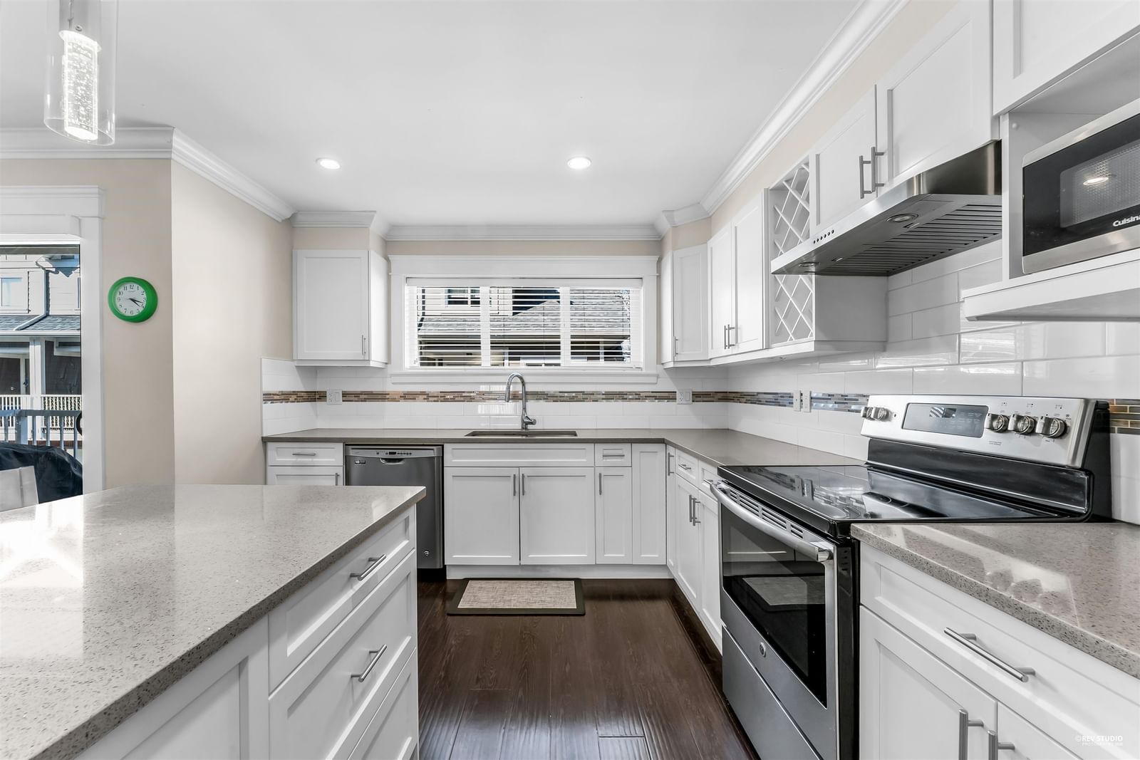 Listing Image 9