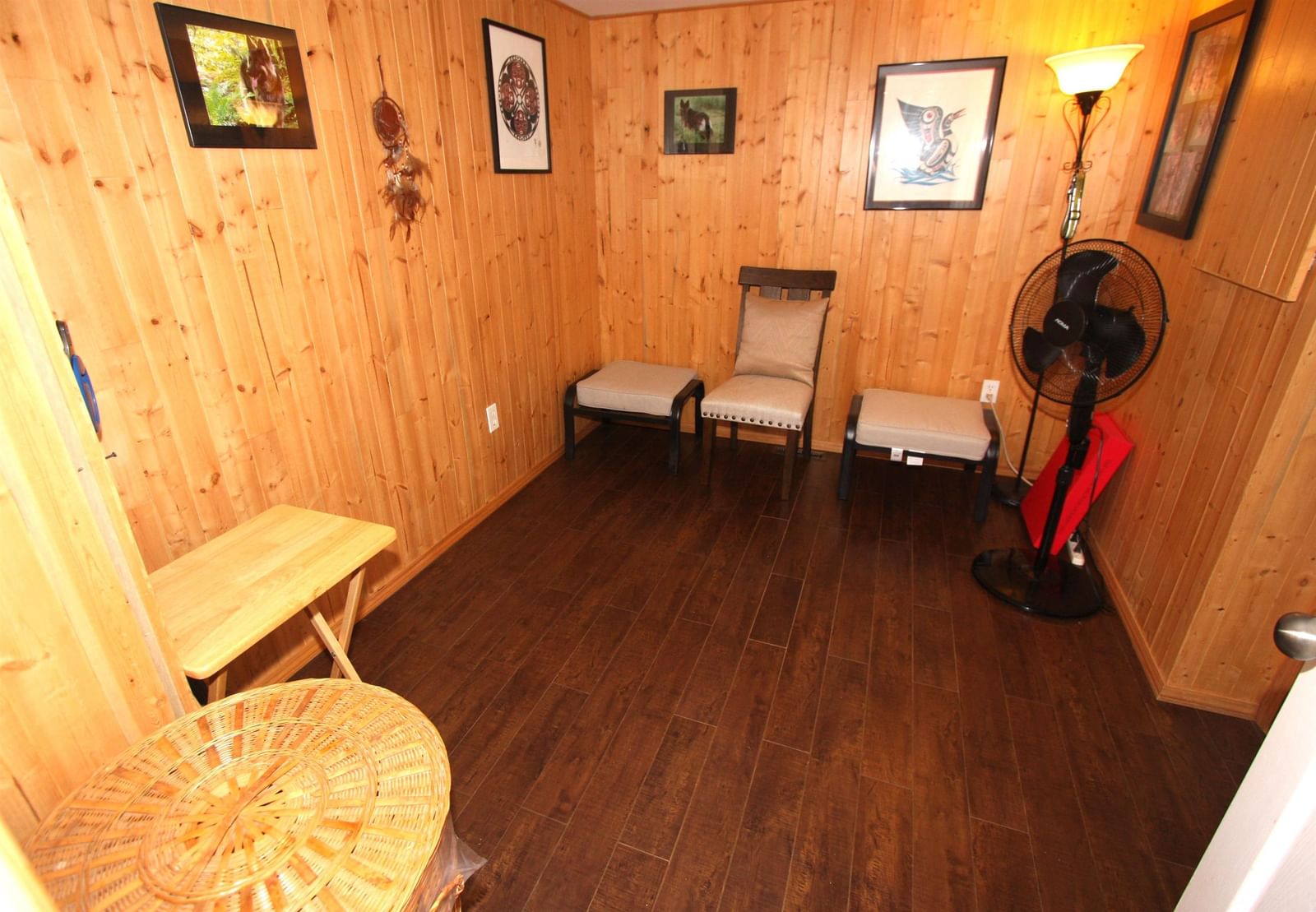 Listing Image 17