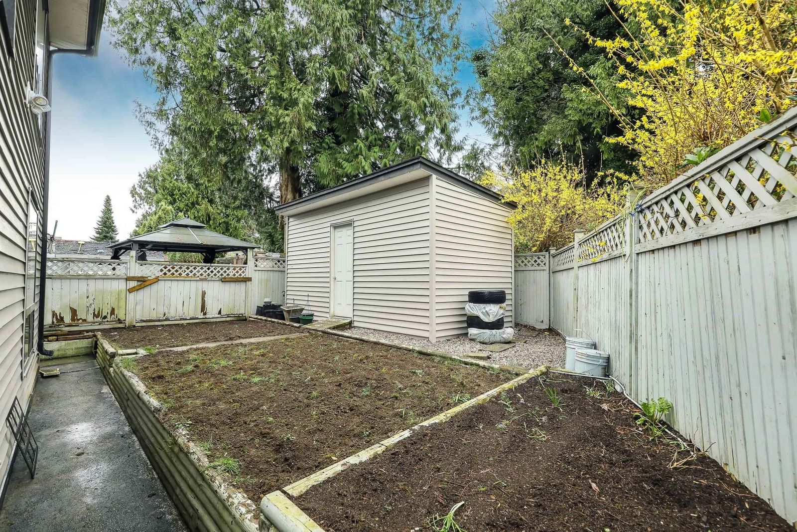 Listing Image 36