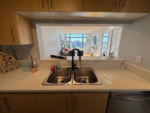 1401 - 3660 Vanness Avenue, Vancouver, V5R 6H8 | Image 2