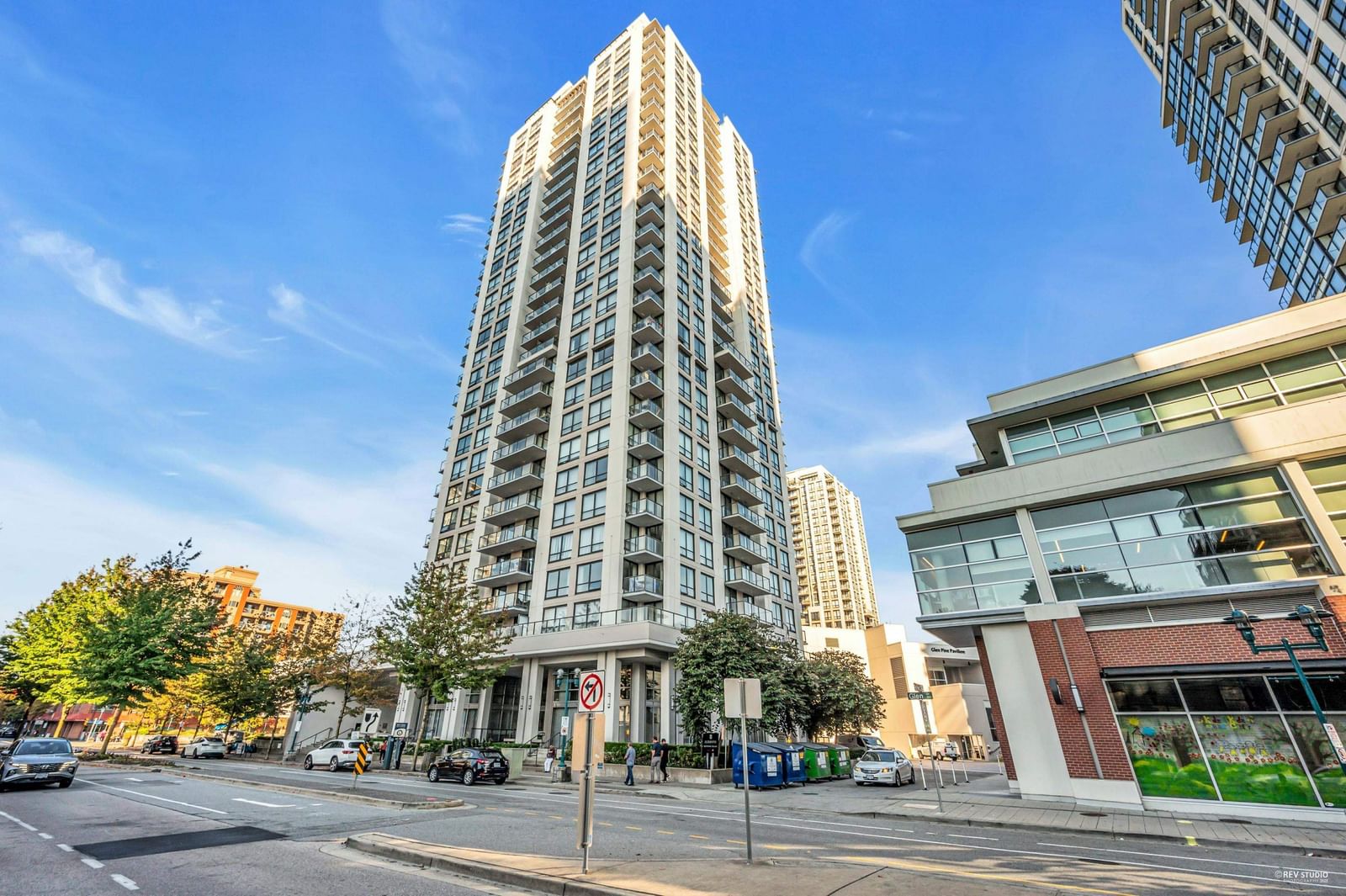 Listing Image 1