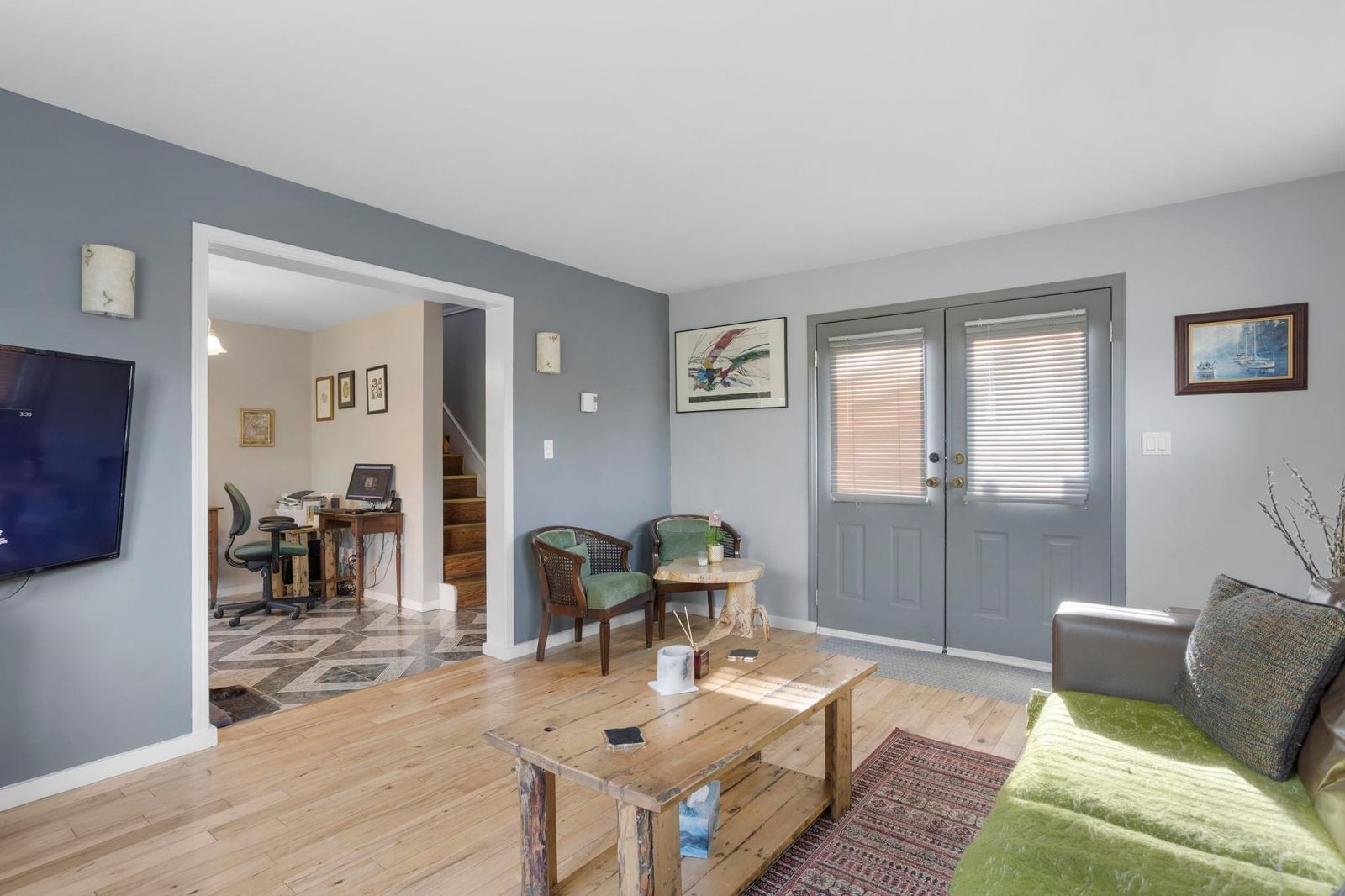 Listing Image 8