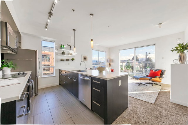 206 - 3333 Main Street