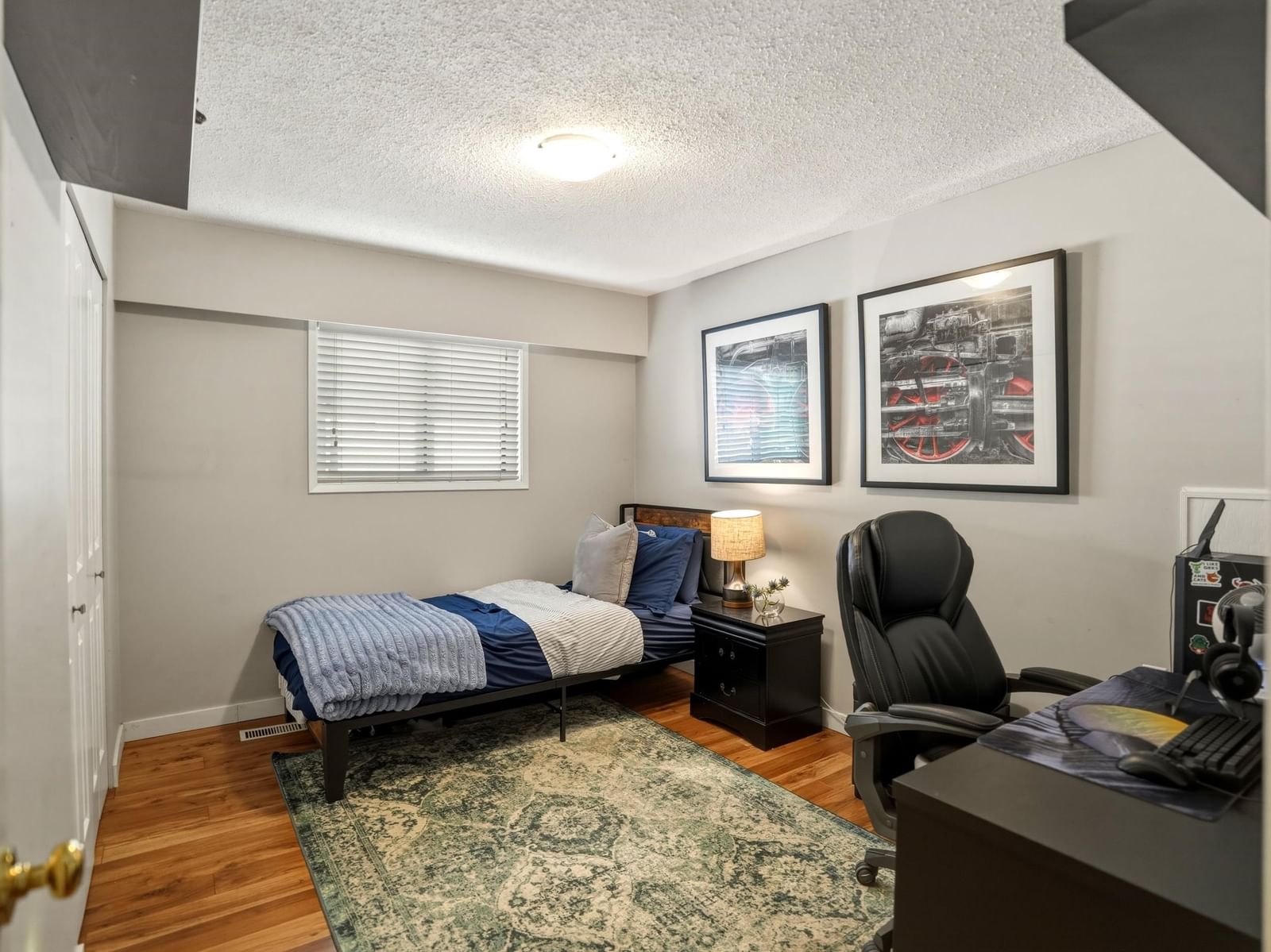Listing Image 20