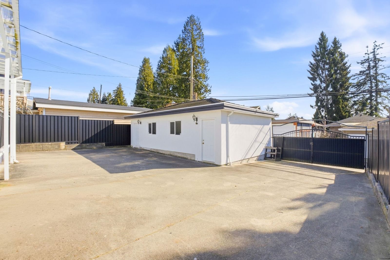 Listing Image 29