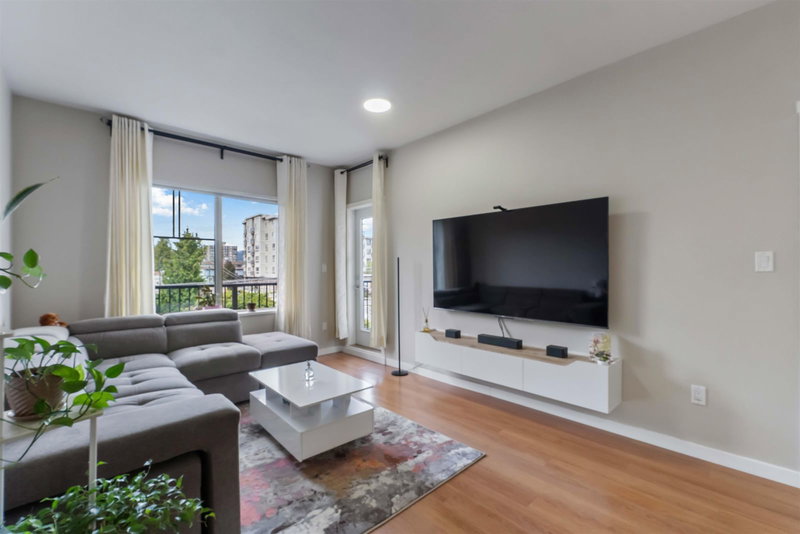 404 - 22290 North Avenue, Maple Ridge, V2X 8Z8 | Image 3