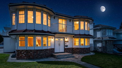 11942 99 Avenue | Surrey | Image