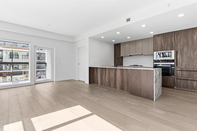 206 - 3590 39th Avenue W