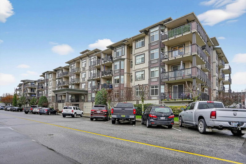 45893 Chesterfield Avenue #100, Chilliwack, British Columbia