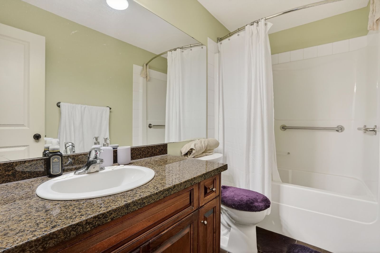 Listing Image 8