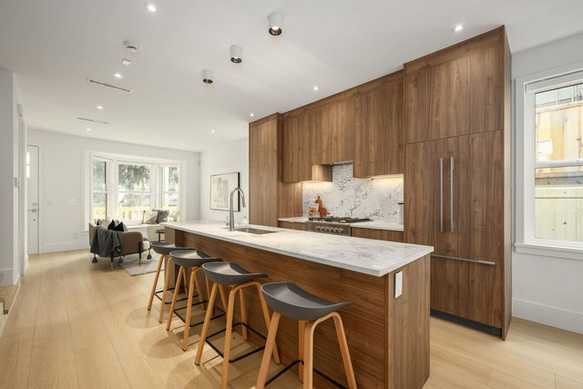 102 - 1125 Cartier Avenue