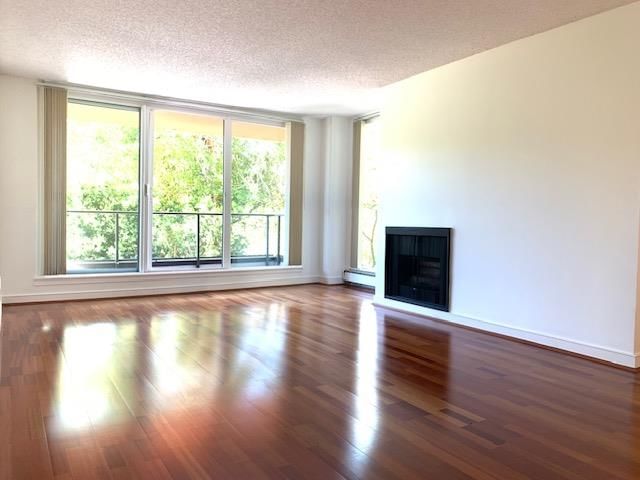 #412 - 1350 View Crescent