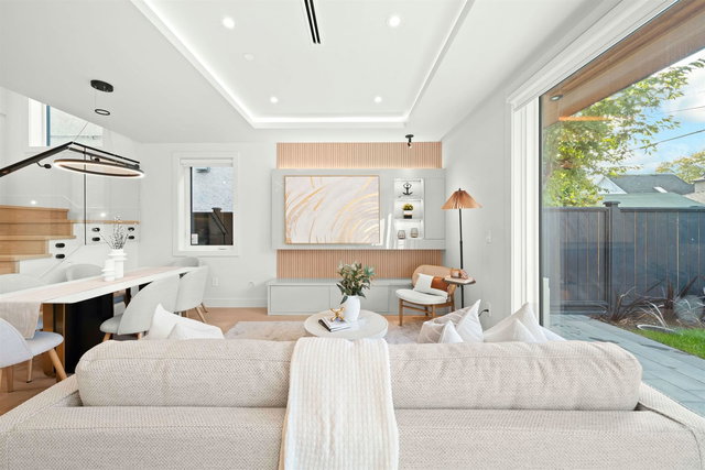 2 - 3466 W 22nd Avenue