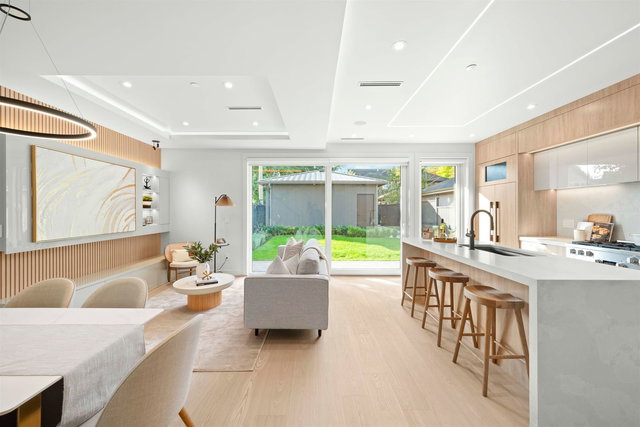 2 - 3466 W 22nd Avenue