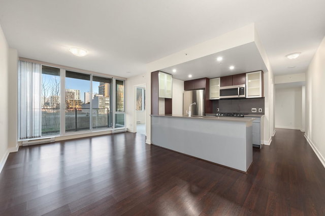 302 - 7080 No. 3 Road