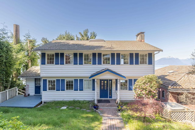 4 Strachan Point Road