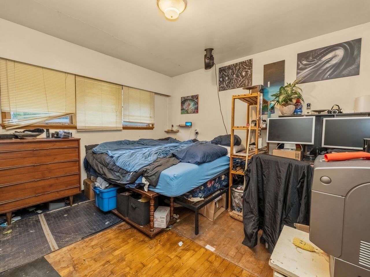Listing Image 9