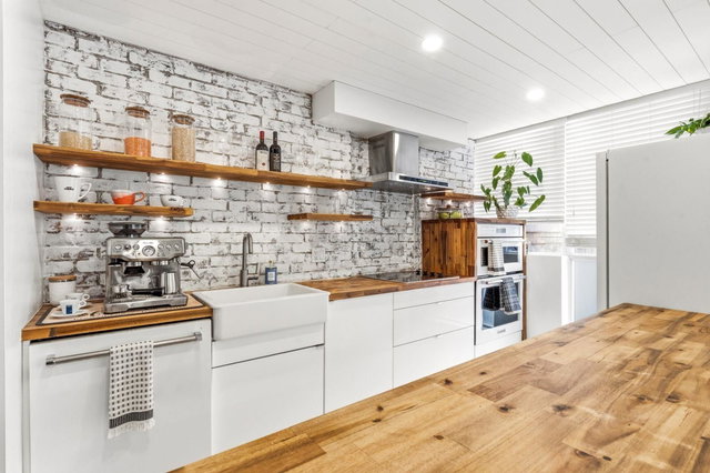 202 - 1199 Seymour Street