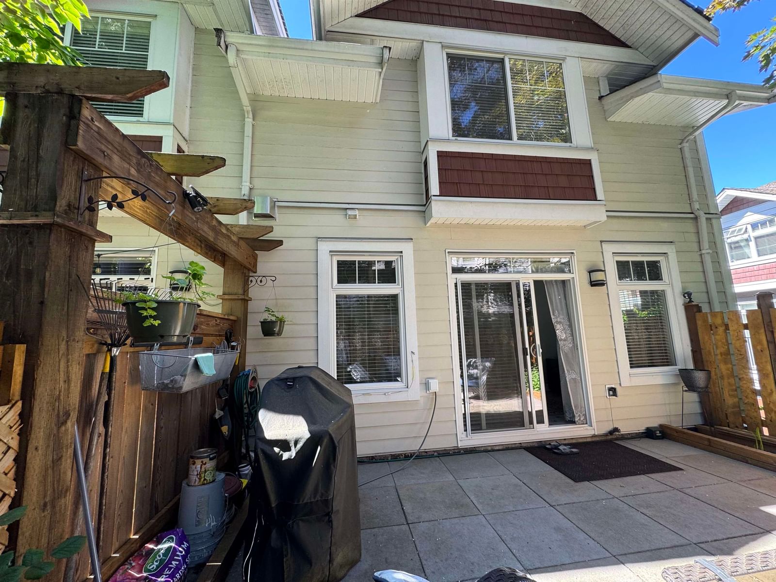 Listing Image 8