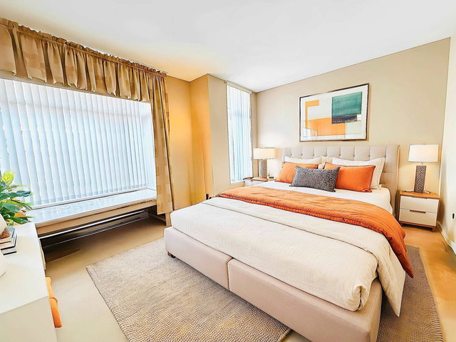 TH13 - 2089 Rosser Avenue