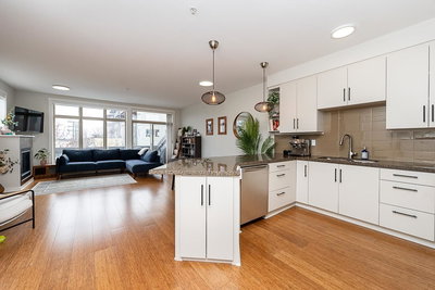 220 - 6111 London Road | Richmond | Image