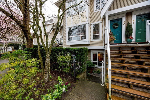 79 - 6588 Southoaks Crescent