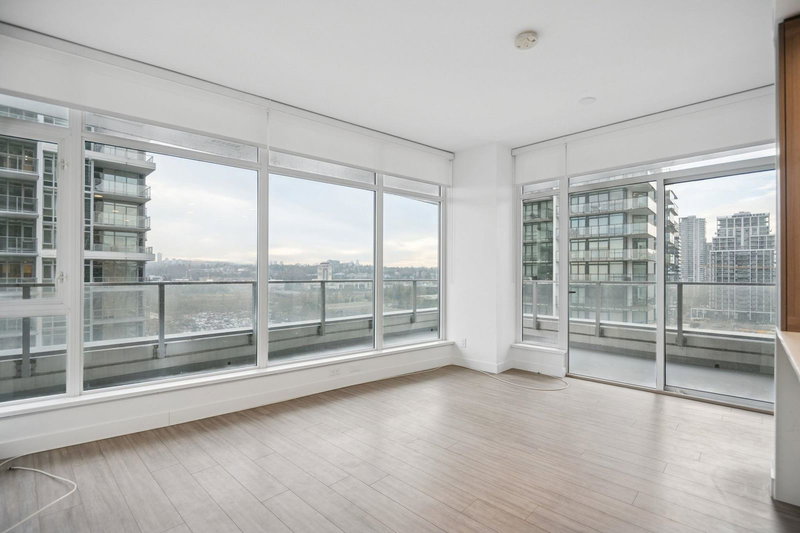 1301 - 2311 Beta Avenue, Burnaby, V5C 5M8 | Image 2