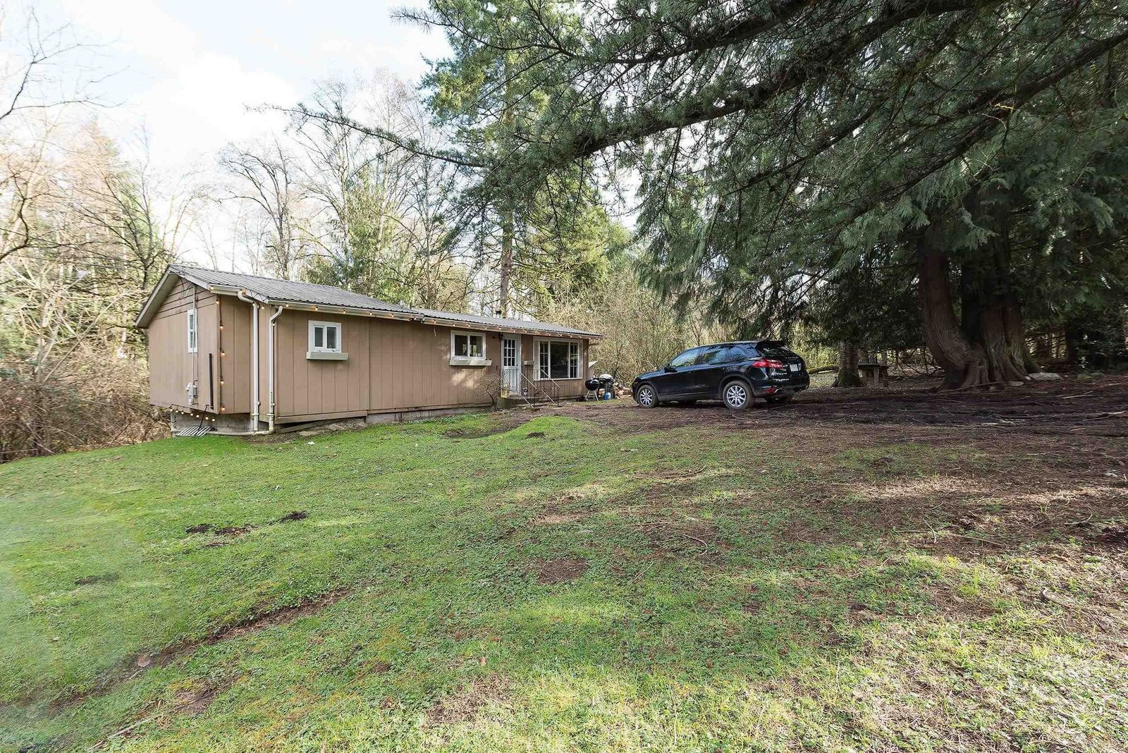 Listing Image 11