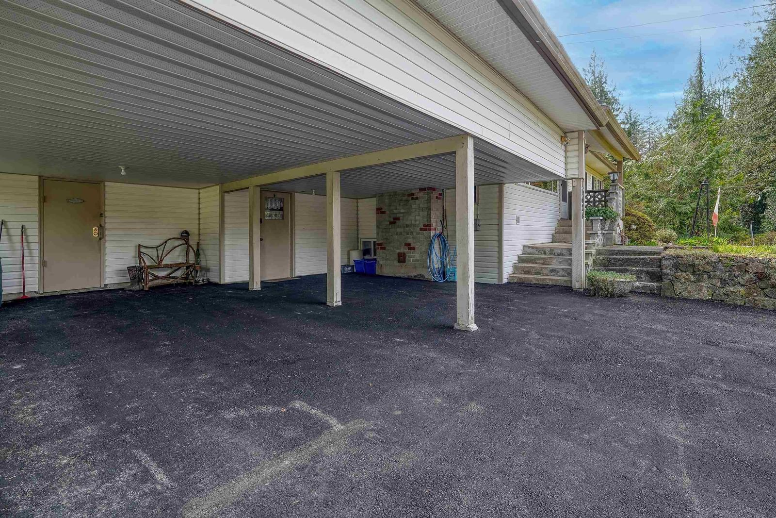 Listing Image 37