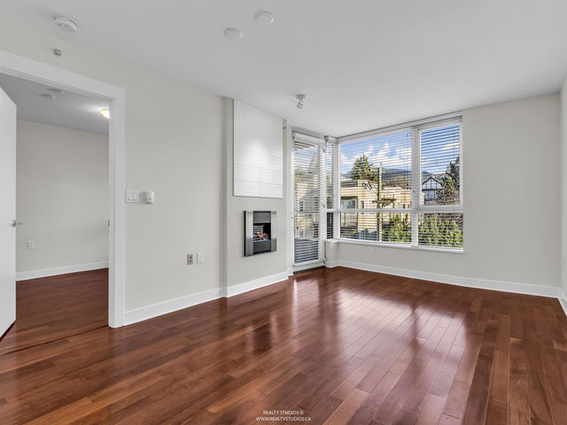 506 - 160 3rd Street W