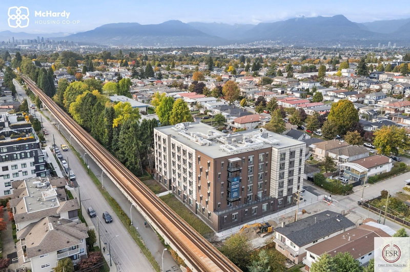 5085 Mchardy Street, Vancouver, V5R 0L7 | Image 2