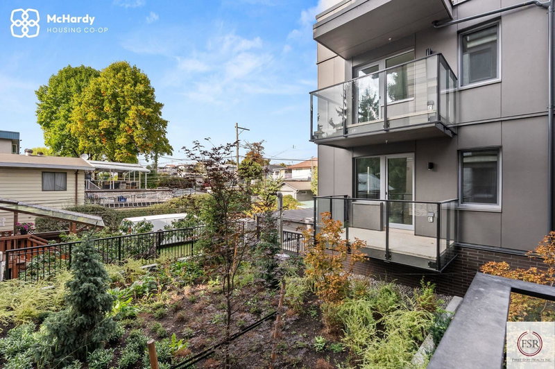 5085 Mchardy Street, Vancouver, V5R 0L7 | Image 2