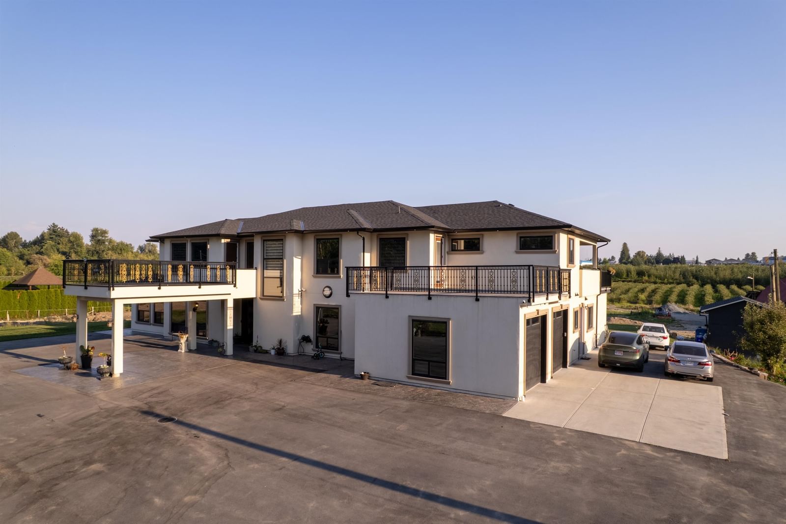 Listing Image 9