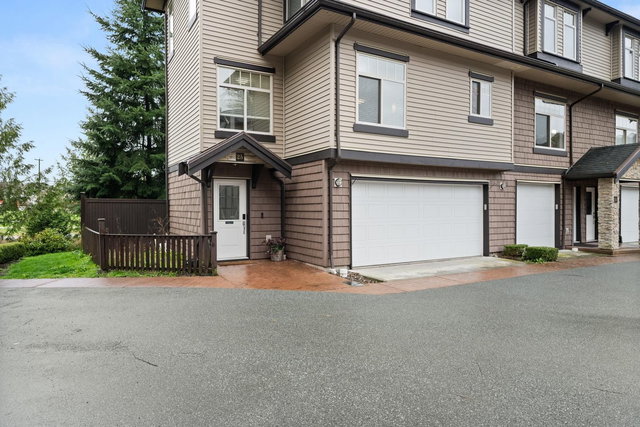 25 - 2950 Lefeuvre Road
