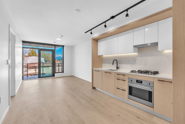 357 - 5189 Earles Street