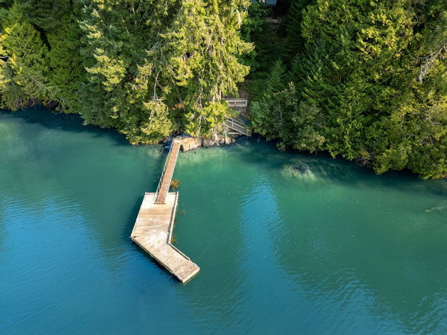 8807 Ainslie Point Road