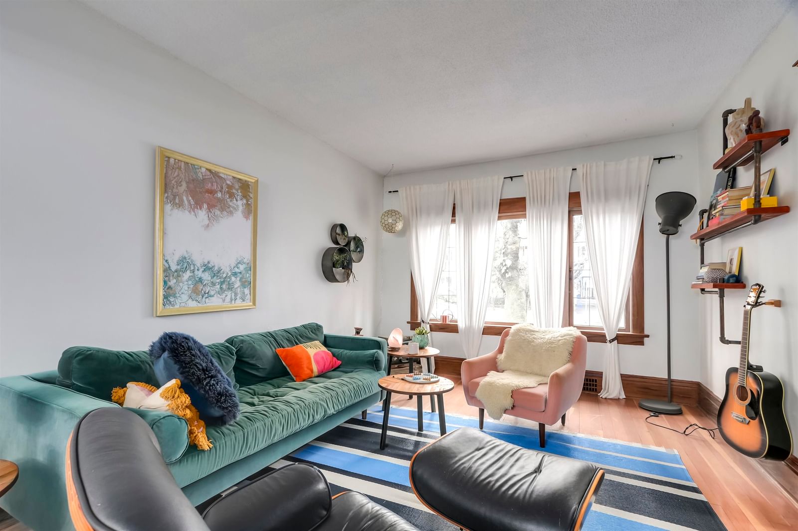 Listing Image 8