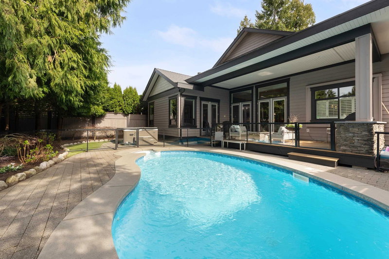 2045 Ocean Forest Drive, Surrey, V4A 6P1 | Image 2