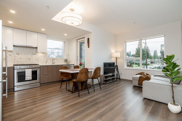 304 - 645 Como Lake Avenue