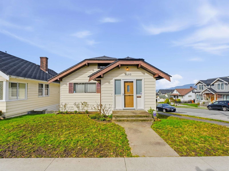 3690 Dundas Street
