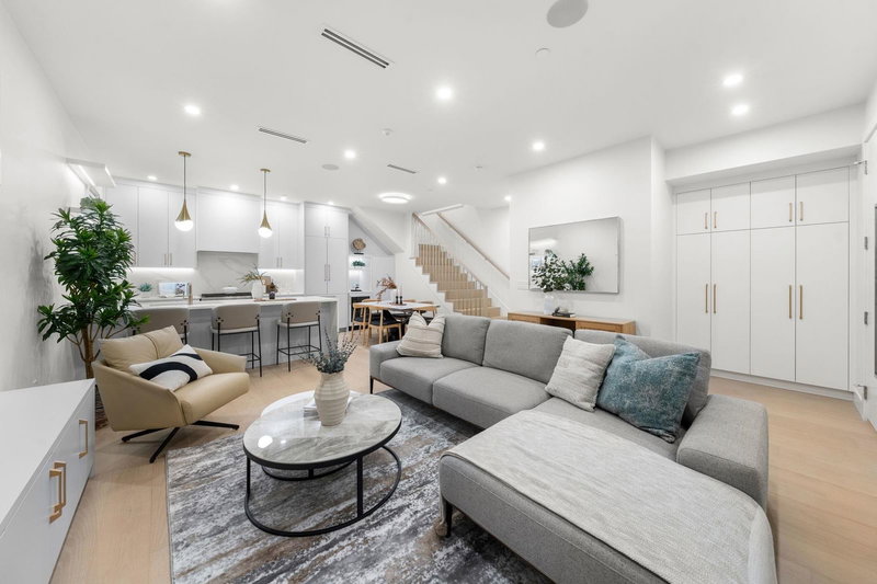 1 - 1582 2nd Avenue, Vancouver, V5N 1C7 | Image 2