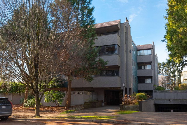 405 - 8775 Cartier Street